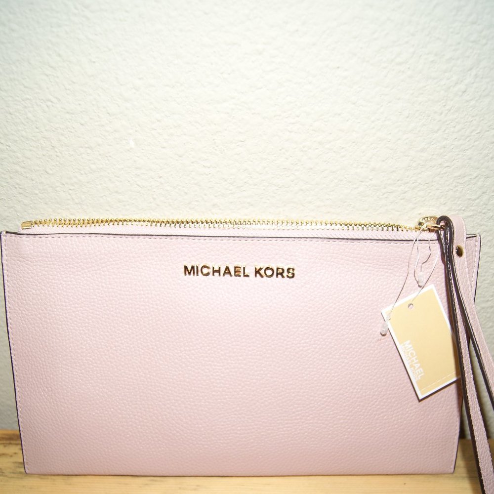 Michael Kors Jet Set Zip Clutch